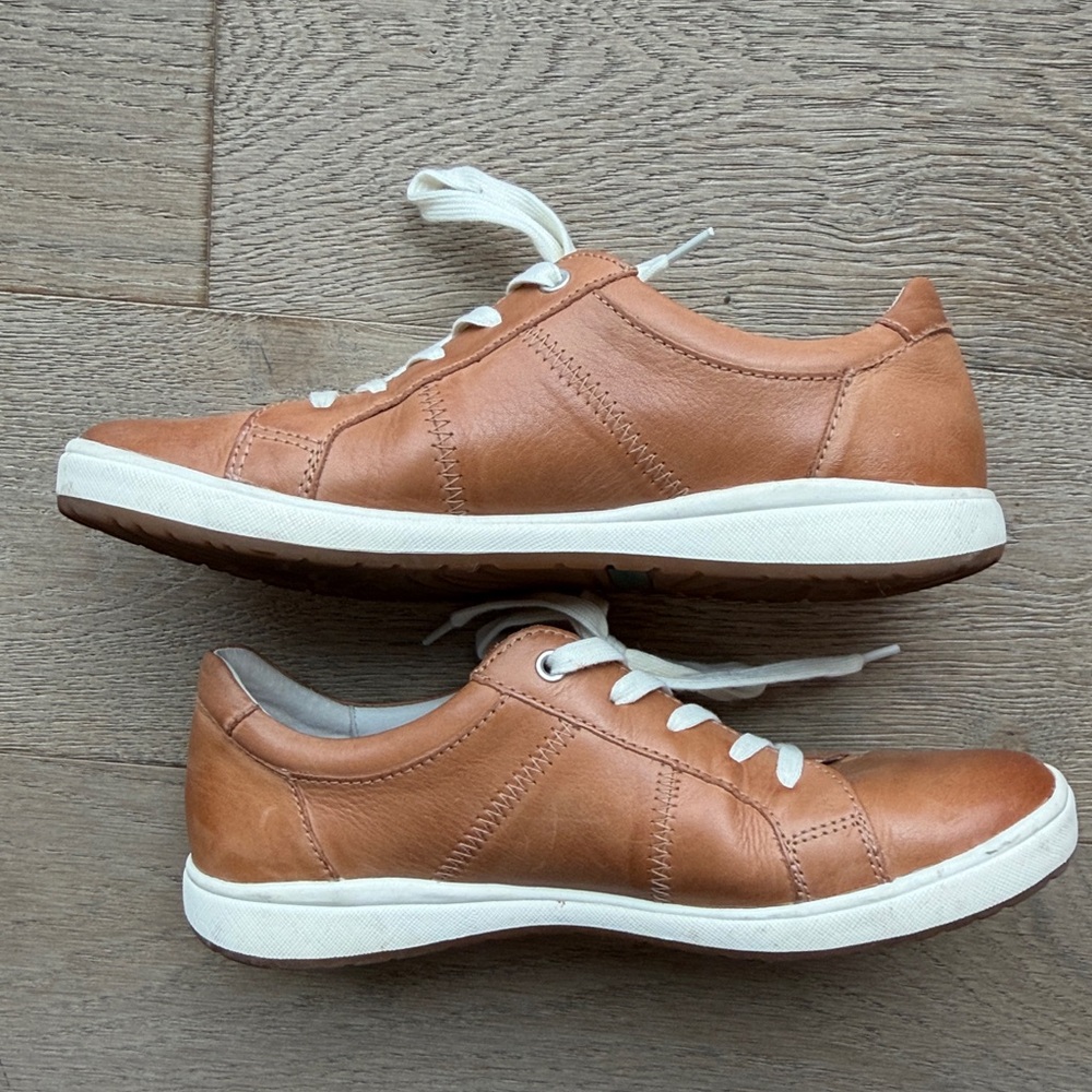 EUC Josef Seibel 'Caren' (Cognac / Camel / Ivory) Sneaker in 37 Retail: $160 - Picture 15 of 16